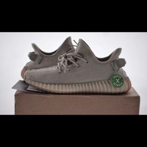 Yeezy Boost 350 v2 ‘Sesame’